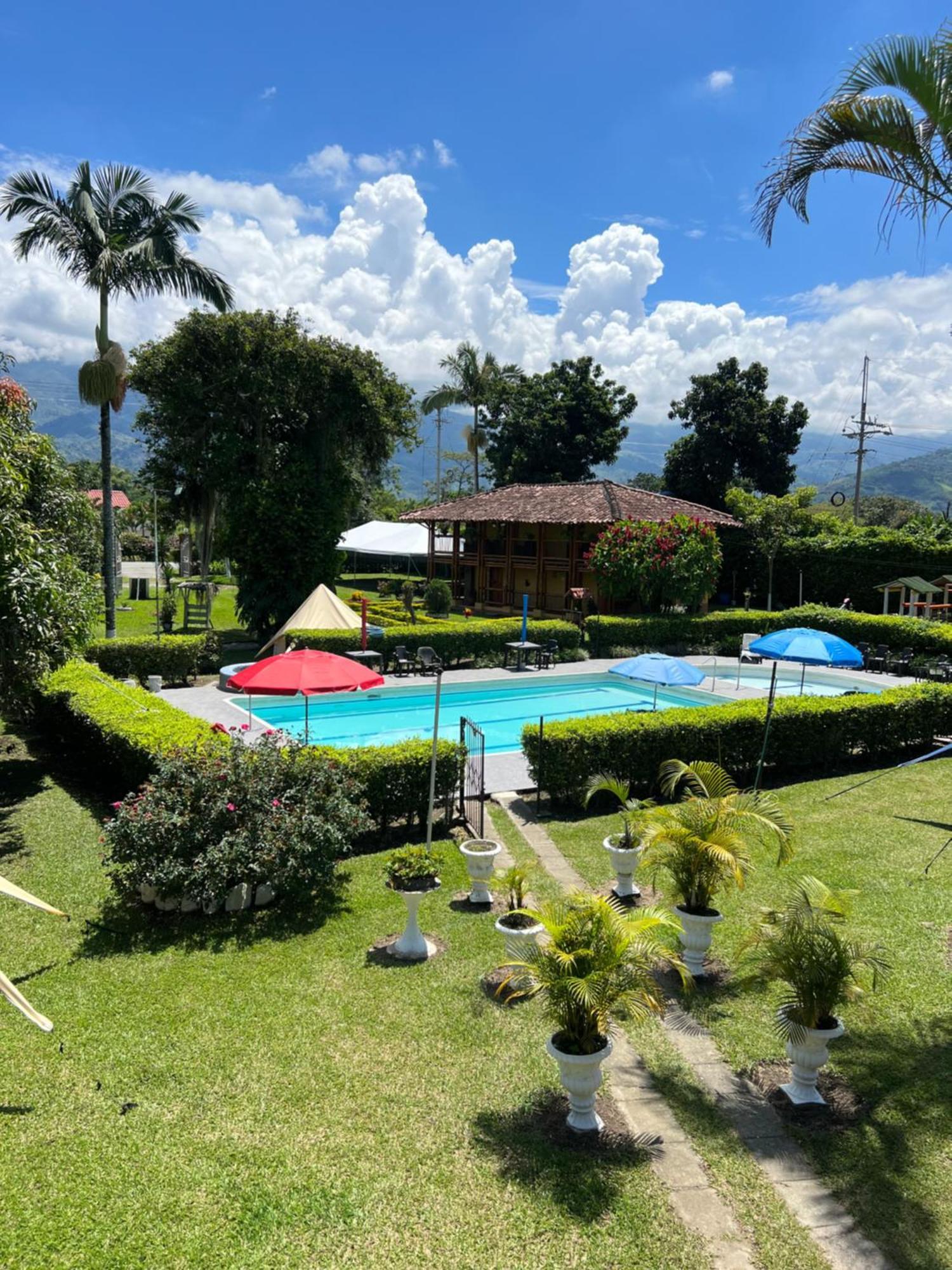Villa Alejandra Del Quindio Calarcá Exteriér fotografie