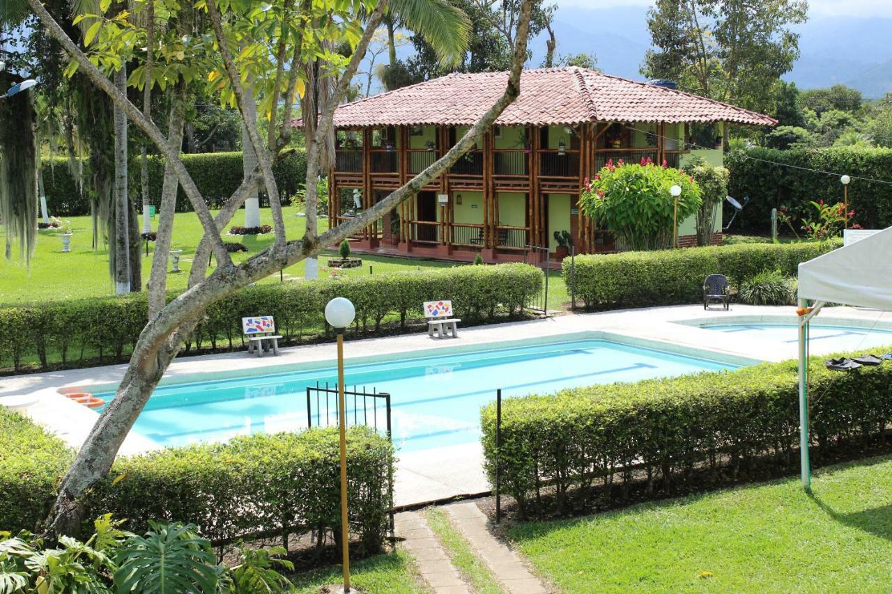 Villa Alejandra Del Quindio Calarcá Exteriér fotografie